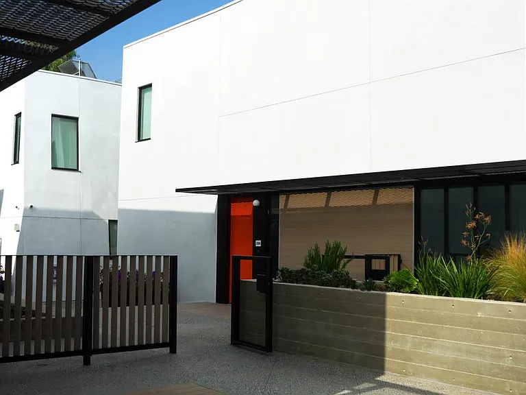 810 Ashland — Photo 10