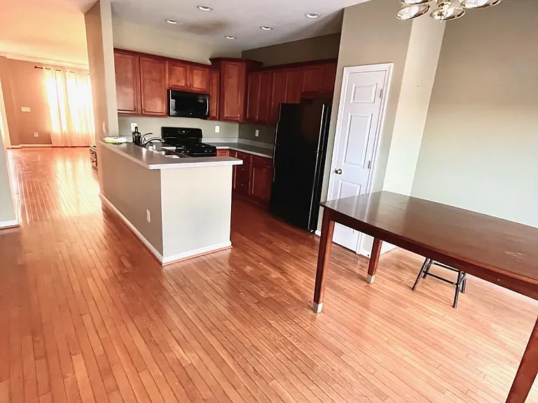 109 Breakers Edge Ct — Photo 9