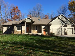 760 Deerberry Ln, Oneida, WI 54155