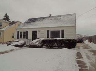 2105 76th St, Kenosha, WI 53143