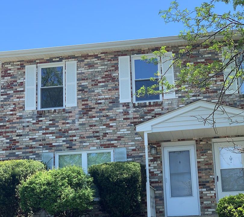 1st image of 229 Pheasant Run Ct NW