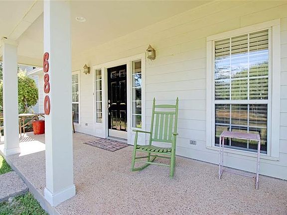 3rd image of 680 Smith Ln