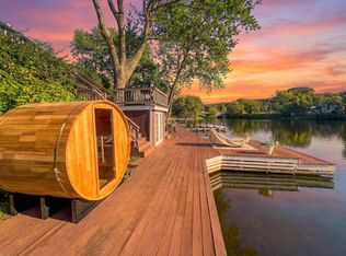 42 Oakland Ave, Shrewsbury, MA 01545