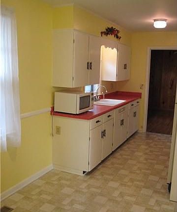 4th image of 2552 Woodberry Dr