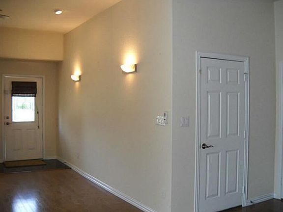 4th image of 532 Mattie Ln
