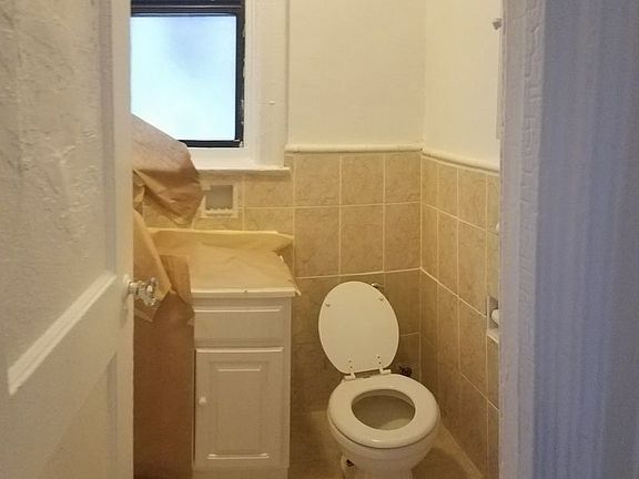 3rd image of 481 Eastern Pkwy APT 7B