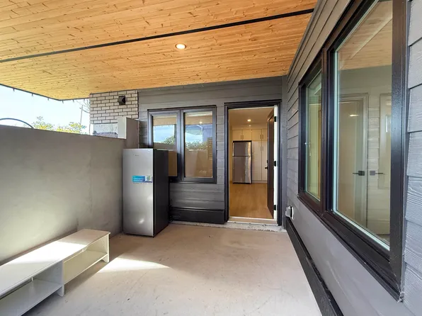 901 Jackson Cres, New Westminster, BC V3L 4S1