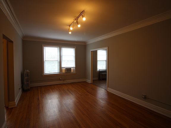 2nd image of 6204 N Broadway St #322