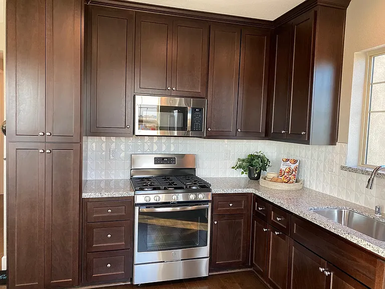 476 E Sorrel Pl — Photo 1