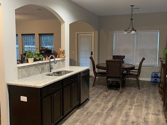 4th image of 279 Sapwood Way