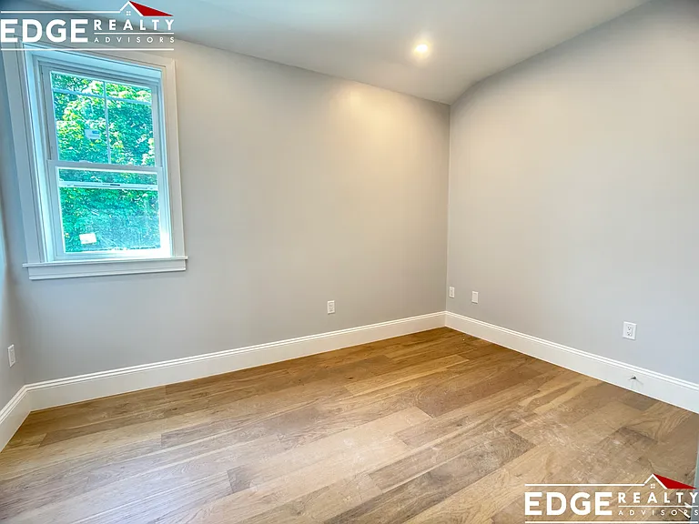 51 Fairbanks St #3 — Photo 6