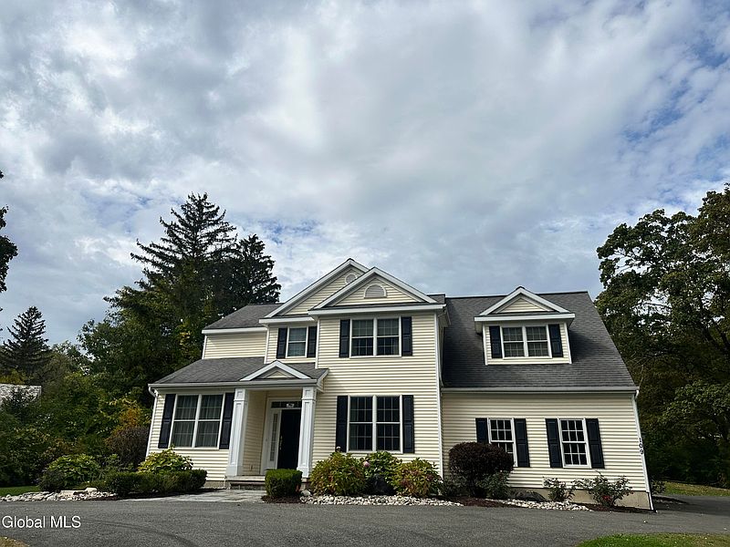4th image of 109 Woods Lane