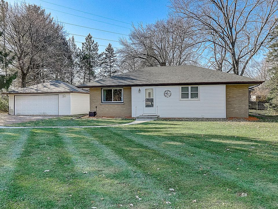 1st image of 15745 W Blue Jay Cir