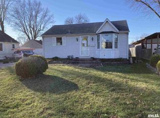 2415 45th St, Moline, IL 61265