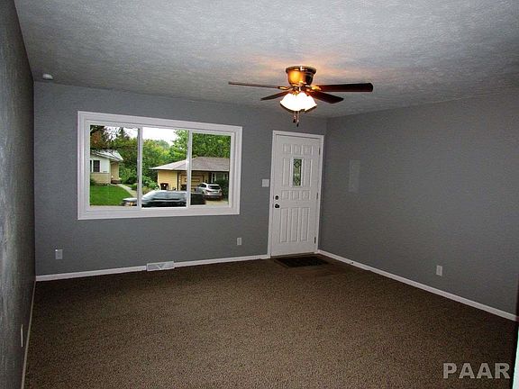 2nd image of 5603 N Graceland Dr