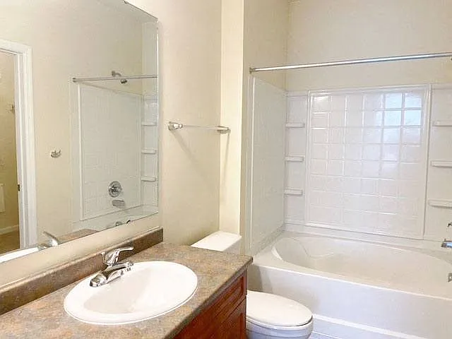 Clairmont at Hillandale — Photo 127