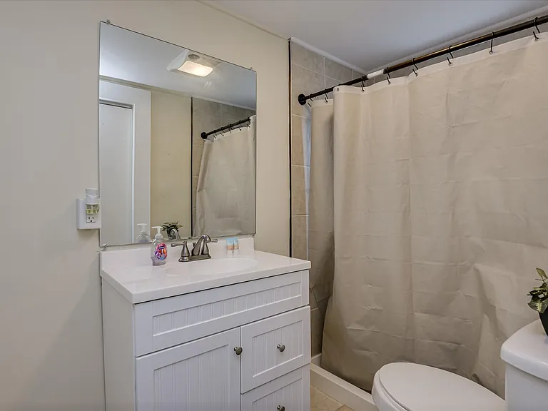 714 Hickman Rd — Photo 49