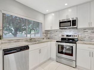 211 NW 53rd St, Oakland Park, FL 33309