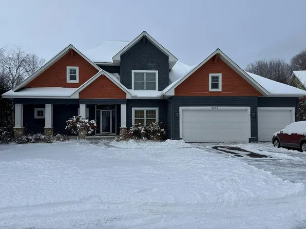 6640 Walnut Dr, Minnetrista, MN 55364