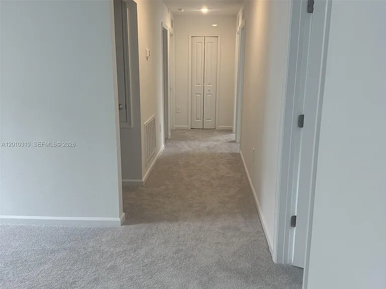 5423 Meadow Walk — Photo 4