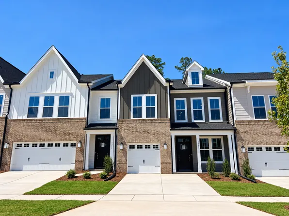 1213 Bell Heather Rd, Durham, NC 27703