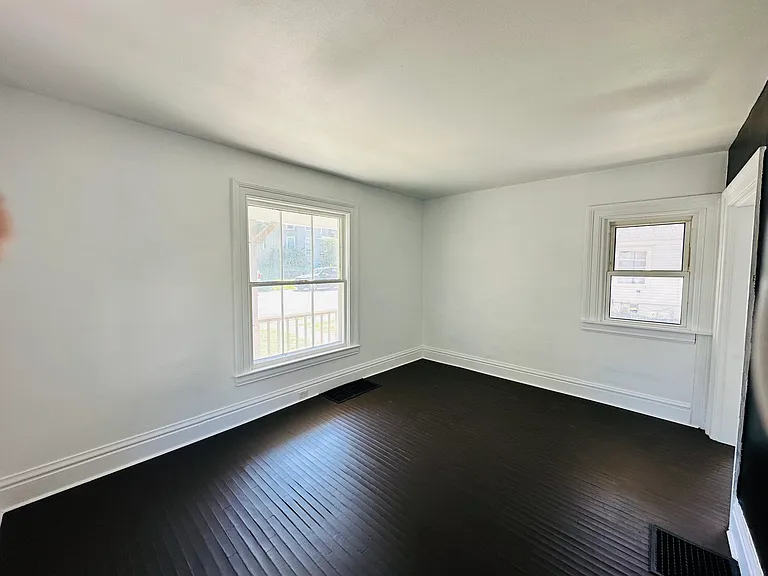 436 S Hamilton St — Photo 3