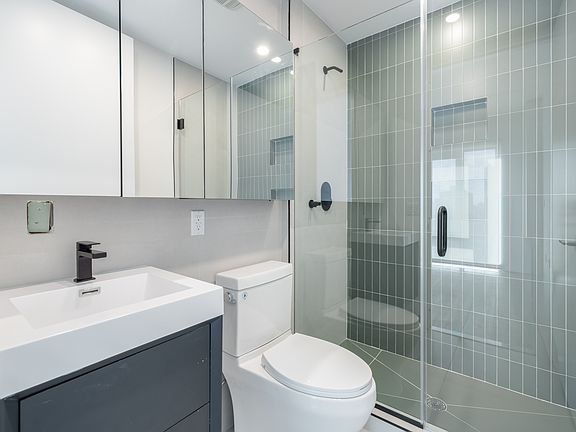5th image of 527 Grand Ave #109