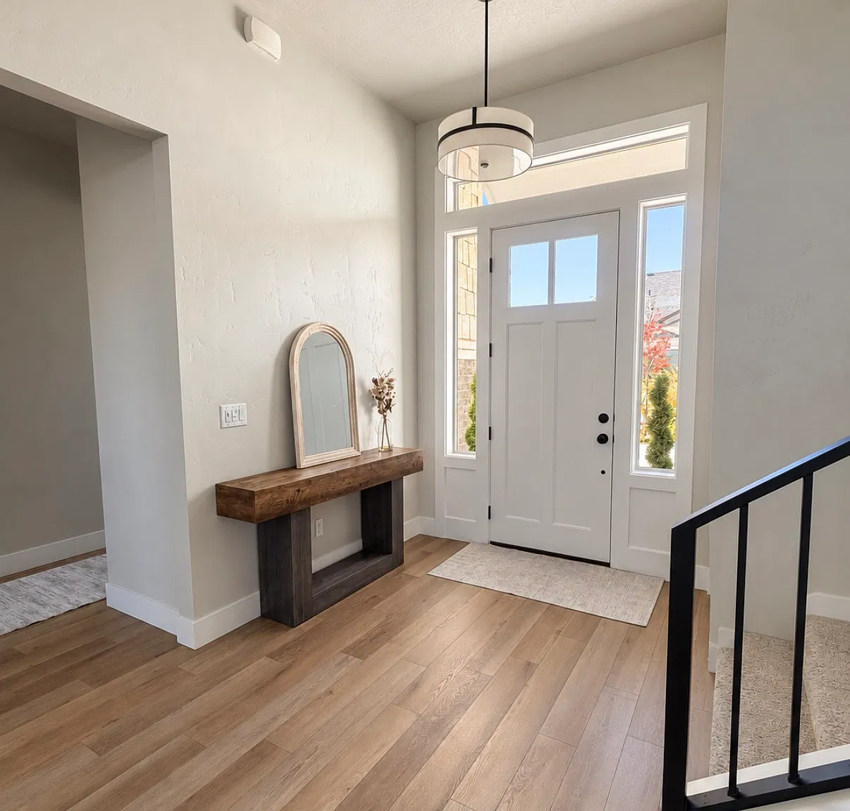 4 bed, 2.5 bath, 3083 sqft, $4,795 — Photo 3