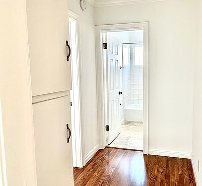 1st image of 2305 Chariton St #5