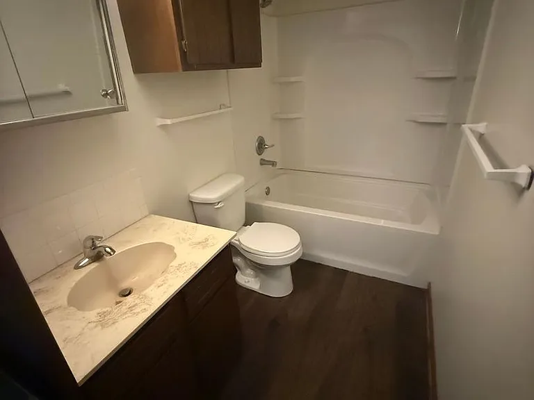 515 N Ash St — Photo 4
