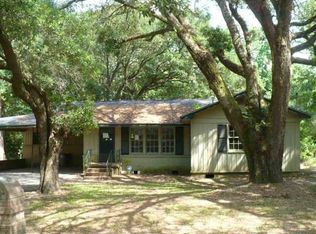 667 Pinehill Dr, Mobile, AL 36606
