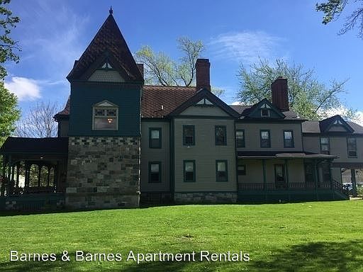 2nd image of 207 N Hamilton St APT 8