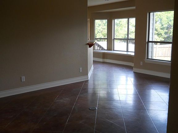 2nd image of 1206 Northwood Dr
