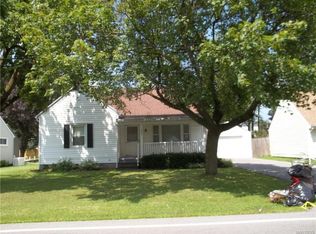 6227 Dorchester Rd, Lockport, NY 14094