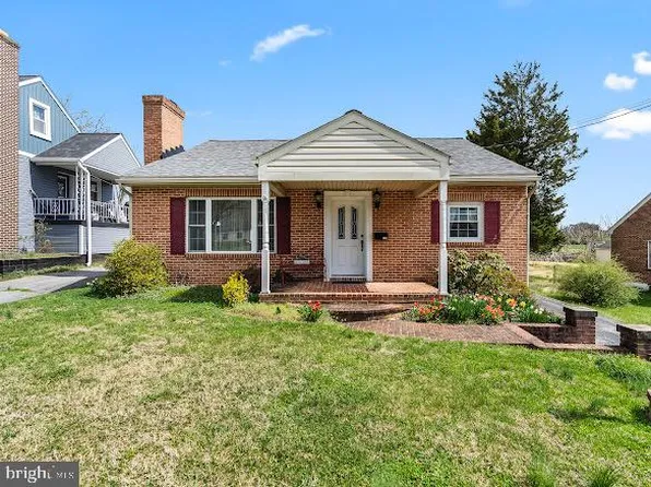 425 S Artizan St, Williamsport, MD 21795