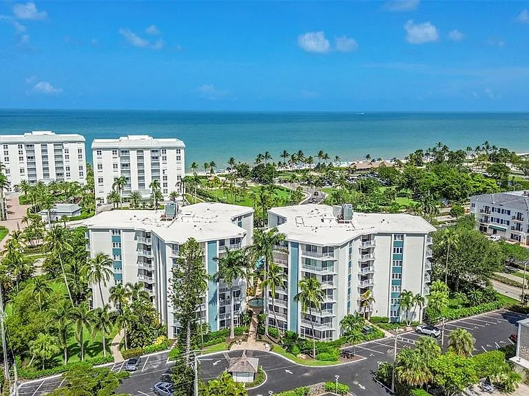 1300 Gulf Shore Blvd N #700 — Photo 29