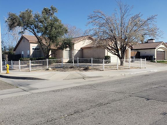 4th image of 37448 Rockie Ln