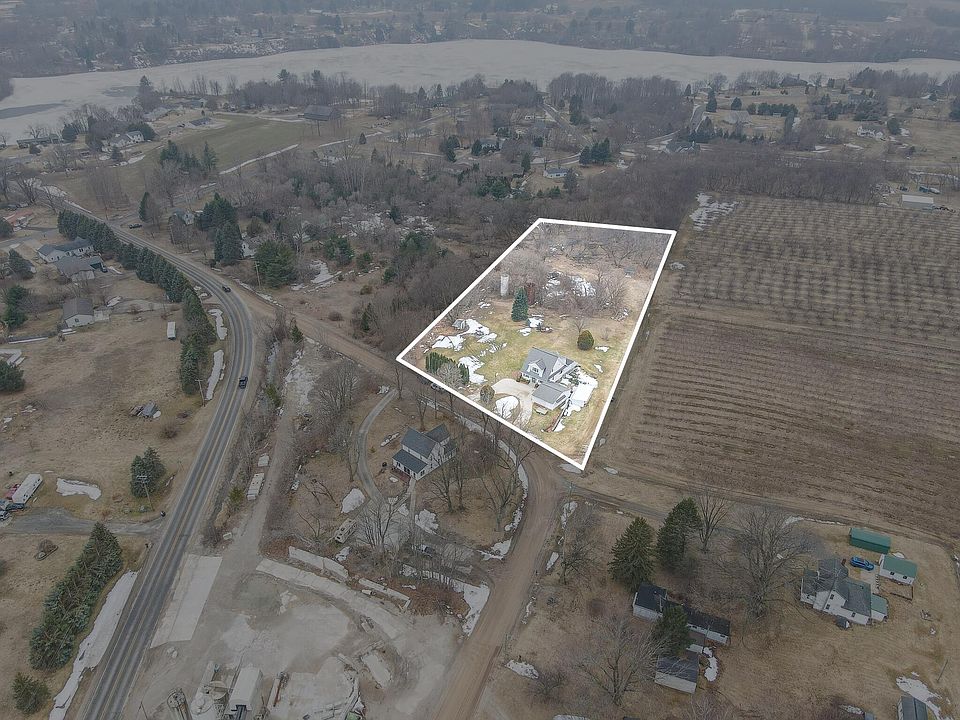 1st image of 3338 W Abbey Rd