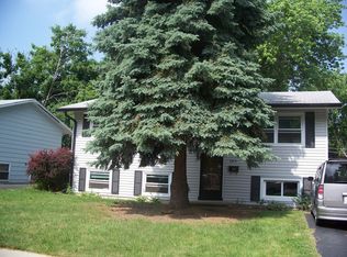 58 N Prairie Ave, Mundelein, IL 60060