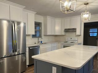 1972 Baker Rd, Batesville, MS 38606