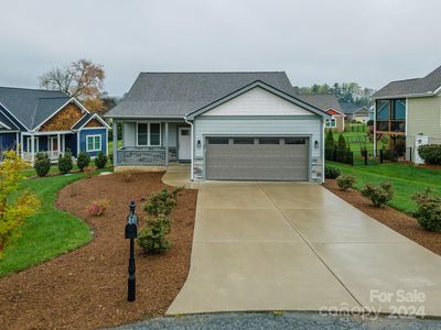 64 Foundry Ln, Hendersonville, NC, 28792