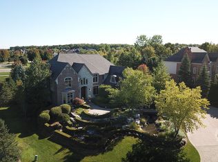 5525 Leeds Ct, Rochester, MI 48306