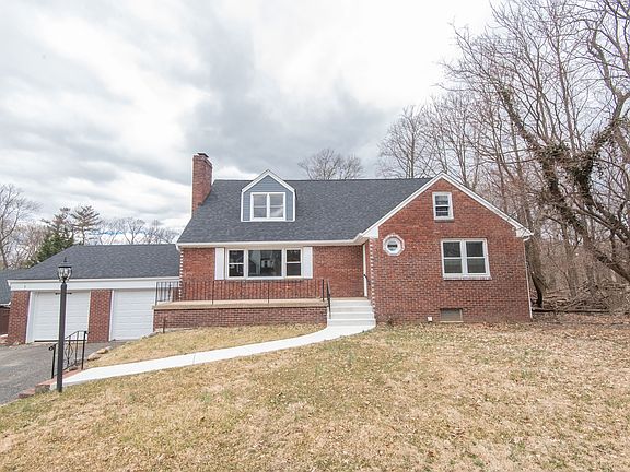 2nd image of 299 Mountain Ave