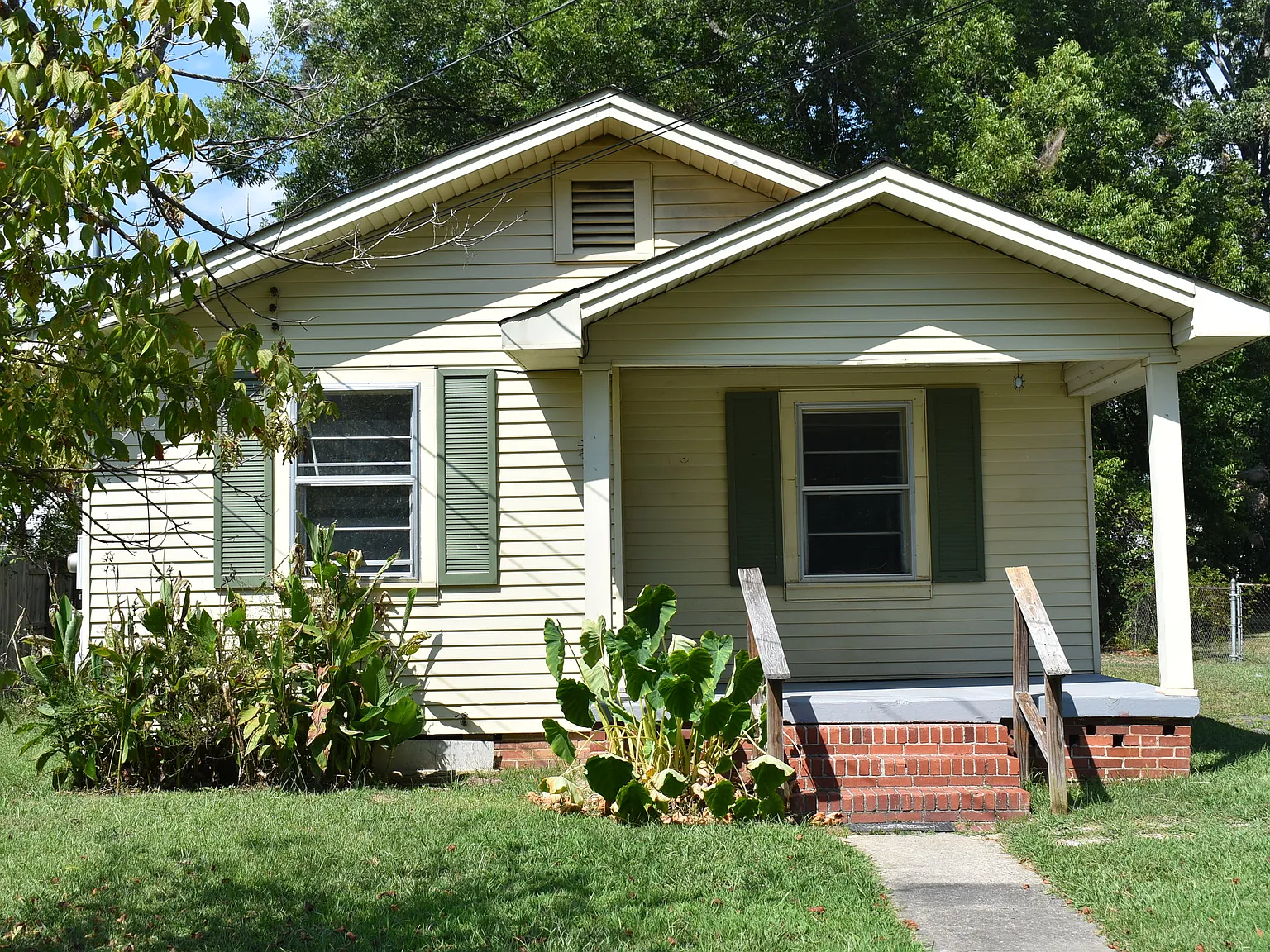 2 bed, 1128 sqft, $900 — Photo 1