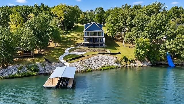1st image of 430 Lake Viking Ter