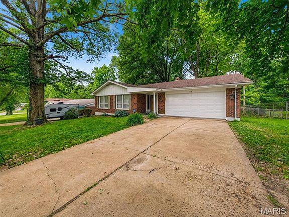 4th image of 1219 Hobson Dr