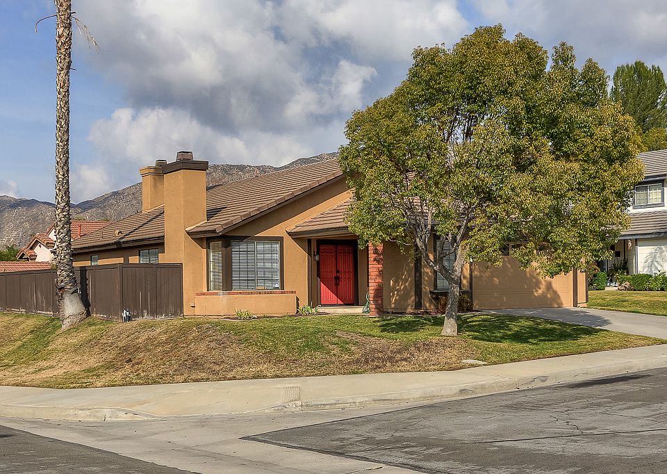 1st image of 23560 Sweet Clover Cir