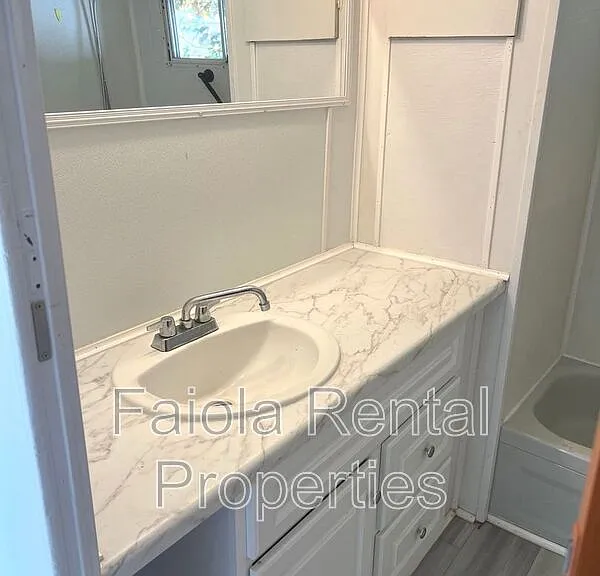 36 Rita Faiola Ln — Photo 10