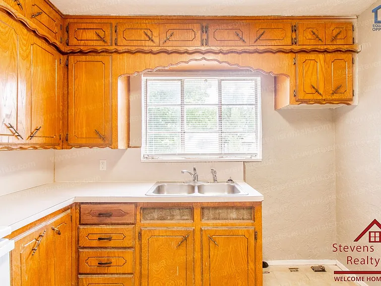 1303 NW Taylor Ave — Photo 38