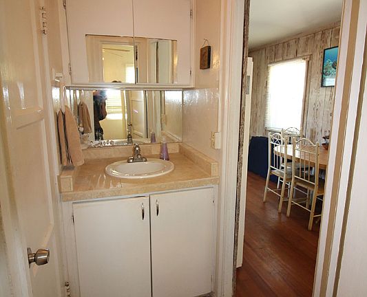 3rd image of 711 Seagirt Ct